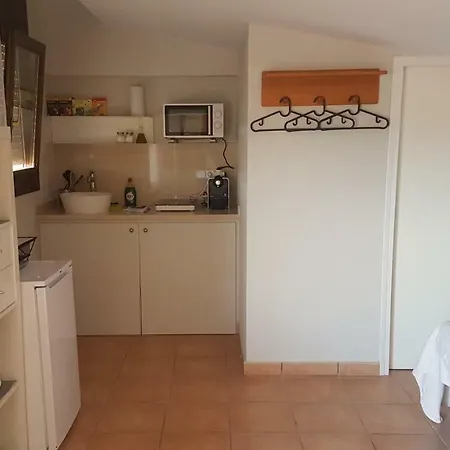 Estudio Con Terraza Y Piscina En La Costa Brava Apartman *